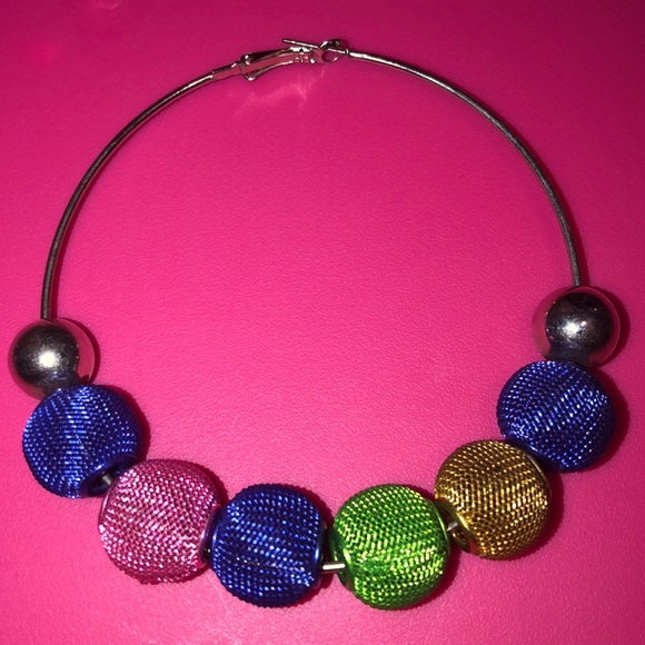 EARRINGS - Picture 2 of 3